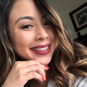 Meet your Posher, Nena